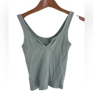 Brandy Melville Women's Green Ribbed Tank Top